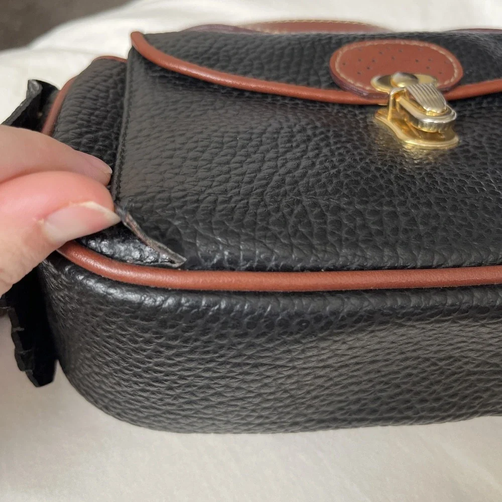 Vintage Cross Body Leather‎ Purse Black Brown Leather Tassel LG Classic Small